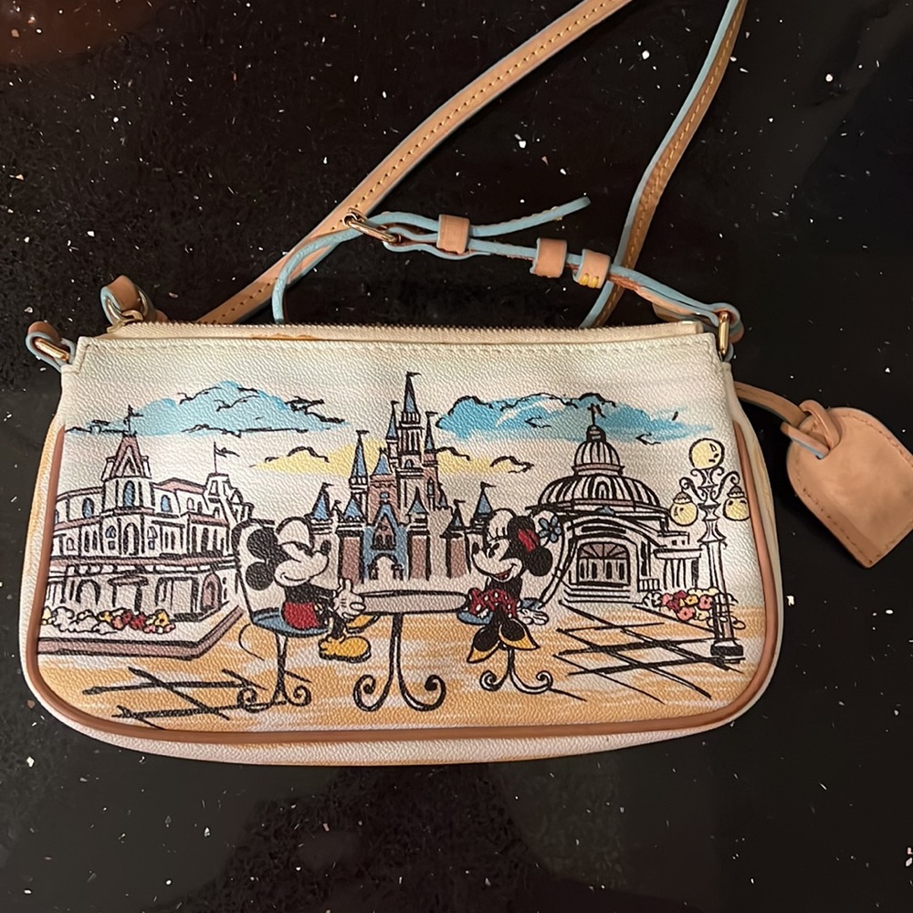 SUPER RARE DISNEY DOONEY - Picture 2 of 5